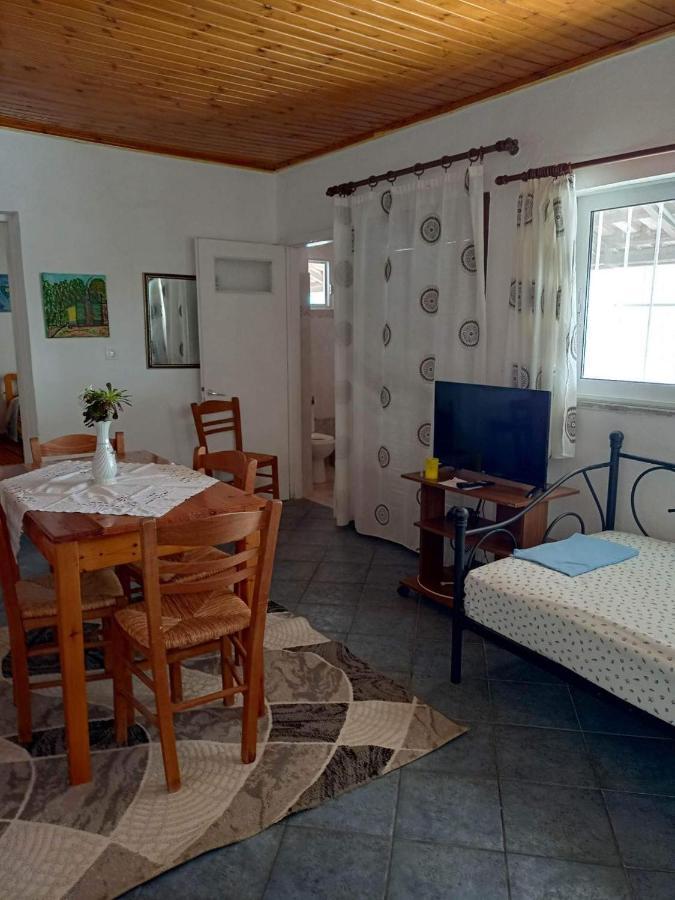 Giota & Antonia Apartments Koroni  Bagian luar foto