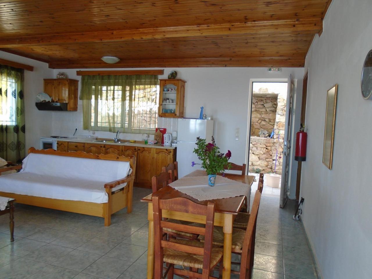 Giota & Antonia Apartments Koroni  Bagian luar foto